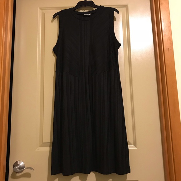 CLOSET CLEAR OUT! NWT, Gap, Softspun Panel Dress, XLT - Picture 2 of 3